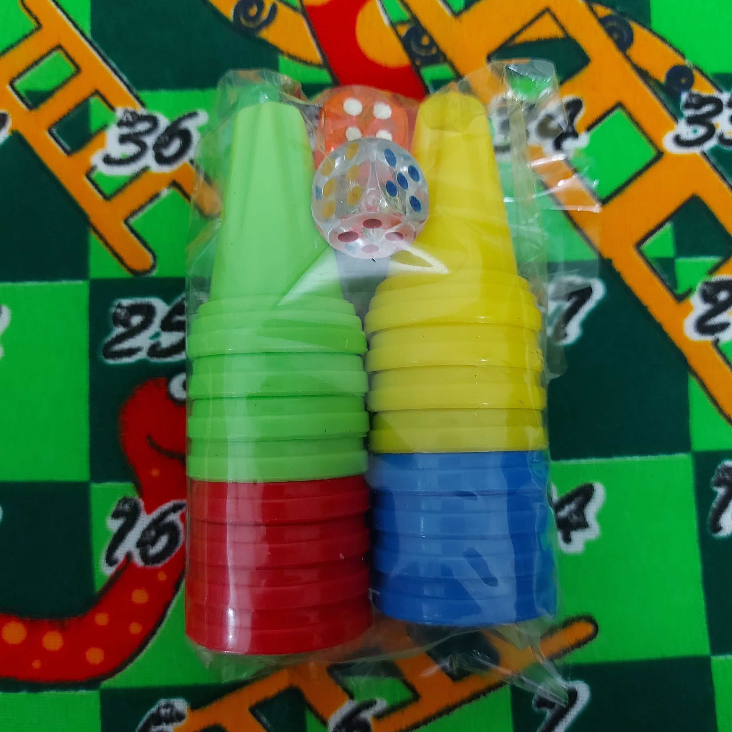 بازی ( منچ -مارو پله) پارچه ای و پلاستیکی کد 1012610دیجی قلیون بازی ( منچ -مارو پله) پارچه ای و پلاستیکی کد 1012610دیجی قلیون